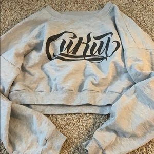 CROP SWEATSHIRT
